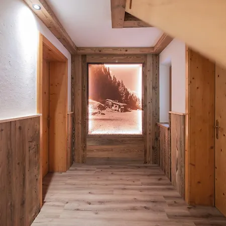 Marian ノイシュティフト・イム・シュトゥーバイタール